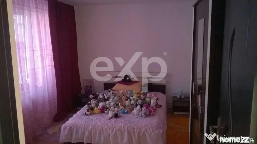 Casă cu 4 camere cu Teren 2500 Mp în Budeasa