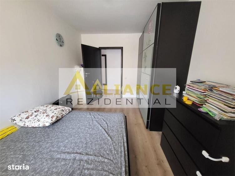 Apartament cu 3 camere decomandat în Berceni