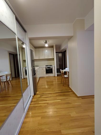 Apartament cu 2 camere semidecomandat în Est