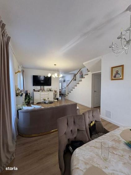 Casă cu 4 camere cu Teren 520 Mp în Mocira
