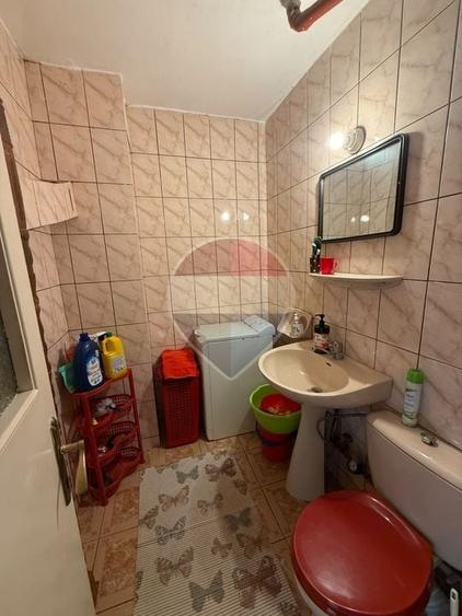 Apartament cu 4 camere, mobilat în Central