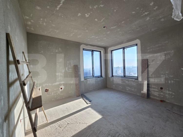 Duplex cu 5 camere cu Canalizare în Dâmbul Rotund