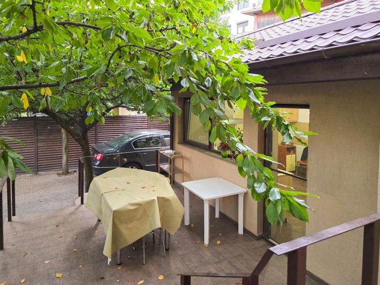 Casă cu 7 camere cu Teren 500 Mp în Unirii