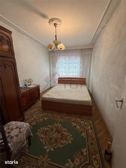 Apartament cu 4 camere în Mircea cel Bătrân