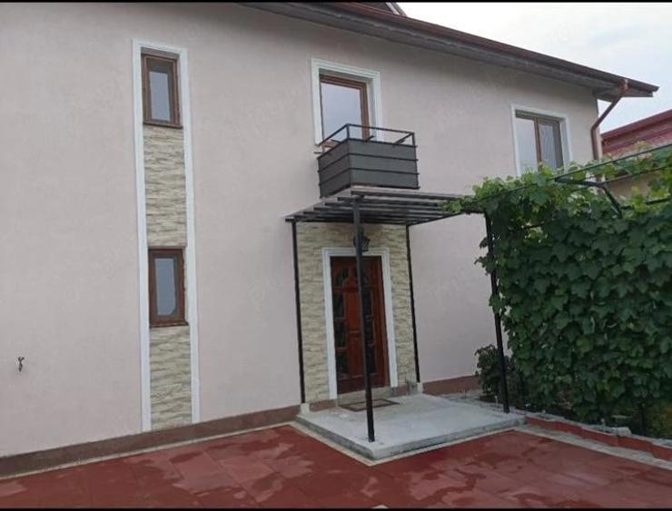 Casă cu 4 camere cu Teren 10 Mp în Exterior Vest