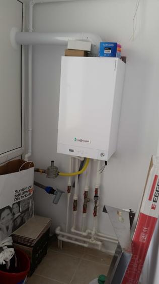 Apartament cu 2 camere decomandat în Moșilor