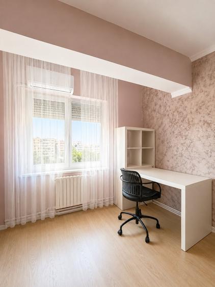 Apartament cu 4 camere decomandat, mobilat în Tomis Nord