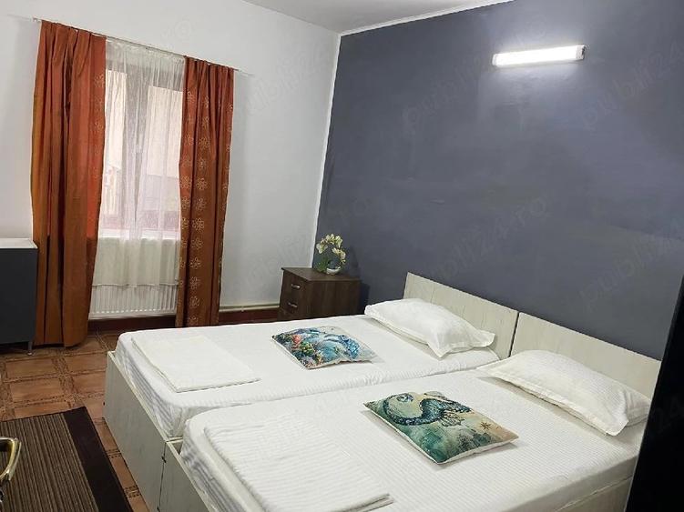 Casă cu 6 camere cu Teren 550 Mp în Nord