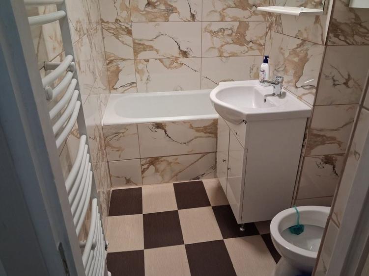 Apartament cu 2 camere semidecomandat în Dărmănești