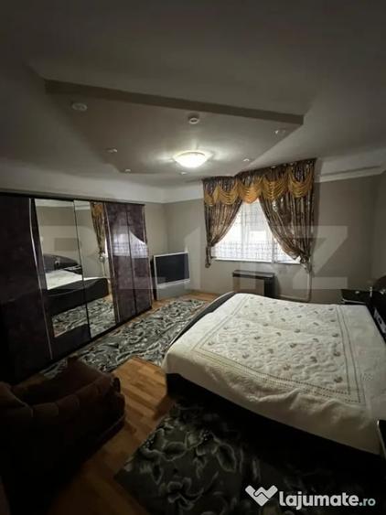 Casă cu 4 camere cu Teren 2400 Mp în Central