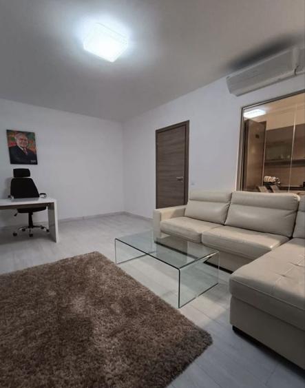 Apartament cu 3 camere decomandat în Lujerului