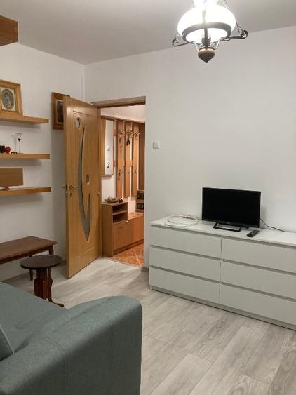 Apartament cu 2 camere nedecomandat, mobilat în Tătărași