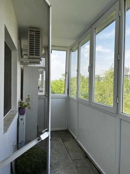 Apartament cu 3 camere decomandat în Gorjului