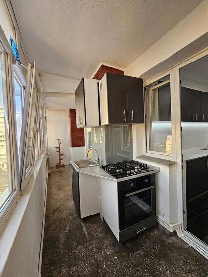 Apartament cu 2 camere decomandat în Sârbi