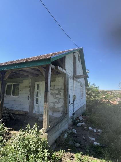 Casă cu 4 camere în Călărași