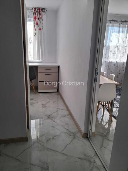 Apartament cu o camera de inchiriat
