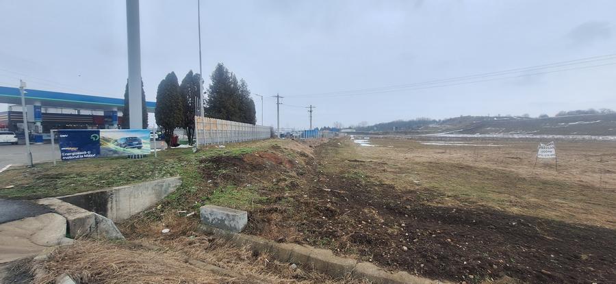 Vand teren constructii hale cu acces la autostrada - 2