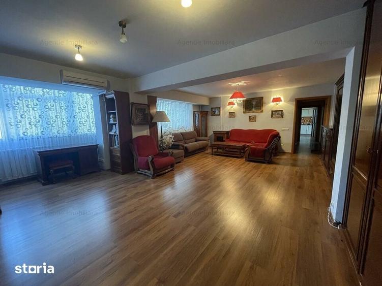 Apartament cu 3 camere în Dorobanți