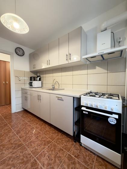 Apartament cu 2 camere decomandat, mobilat în Rahova