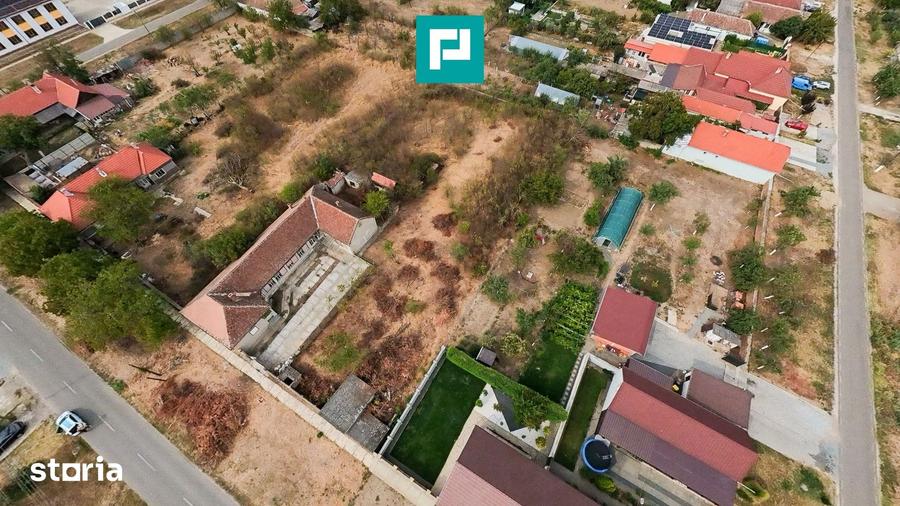 Teren de 1440 mp, în Central
