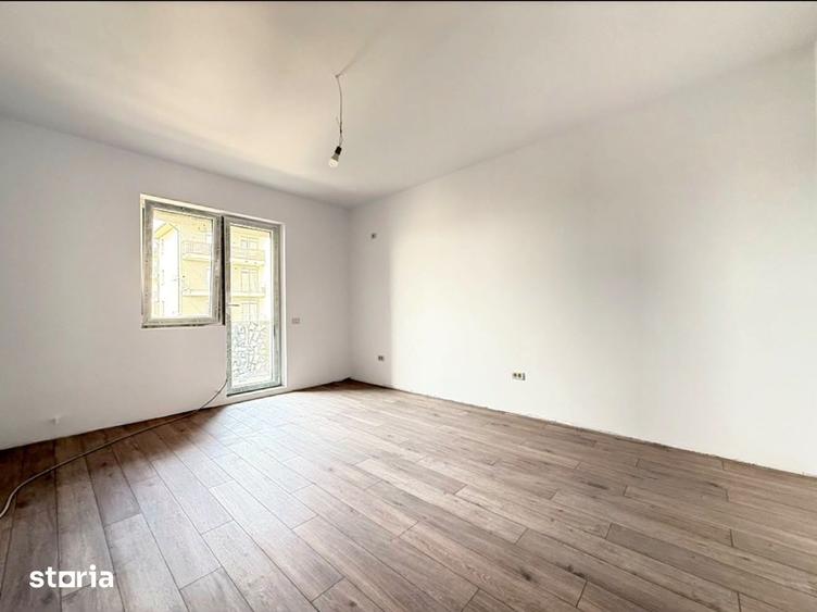 Apartament cu 3 camere decomandat în Dobroești