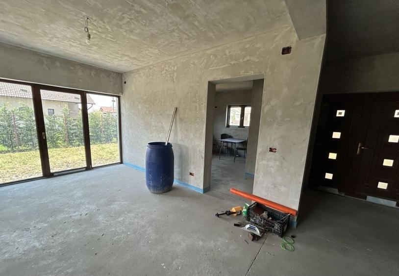 Casă cu 4 camere în Livada