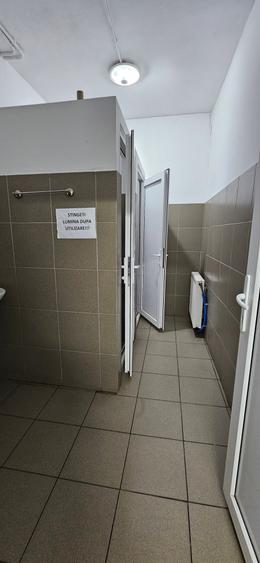 Casă individuală cu 12 camere cu Canalizare în Mihai Bravu