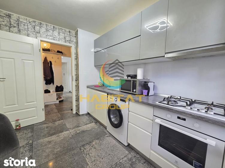 Apartament 3 Camere Decomandat Sector 4 Zona Straja - 2