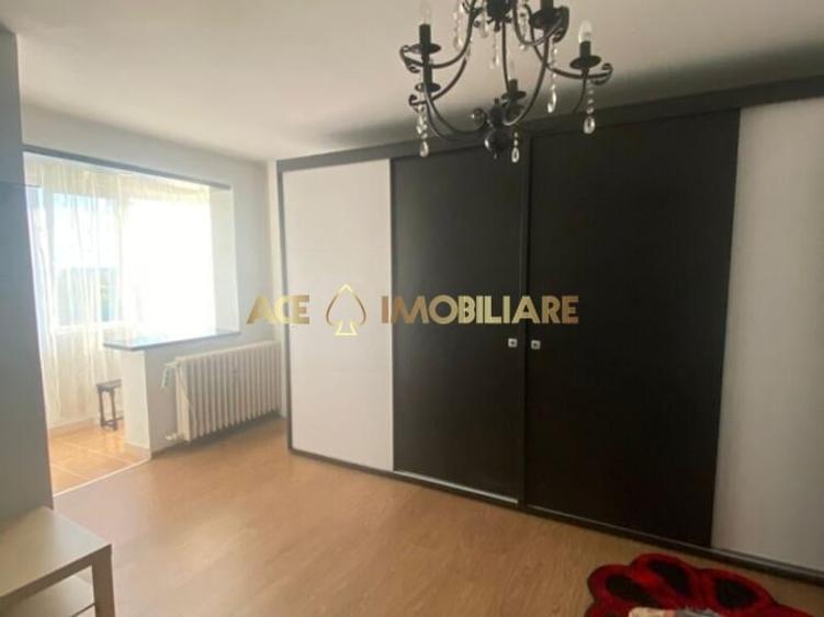 Garsonieră decomandată, mobilată în Muncii