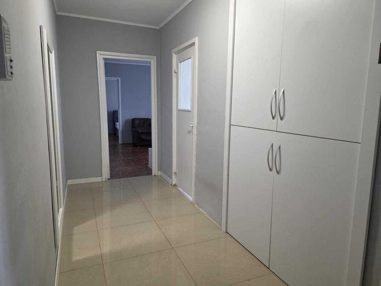 Apartament cu 2 camere nedecomandat în Rogerius