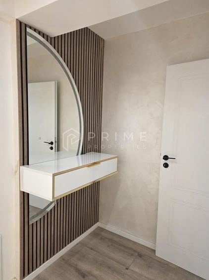 Penthouse cu 3 camere decomandat în Unirii