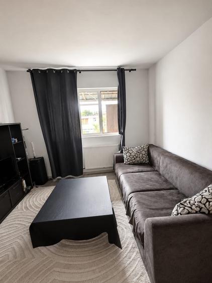 Apartament cu 2 camere semidecomandat în Satu Nou