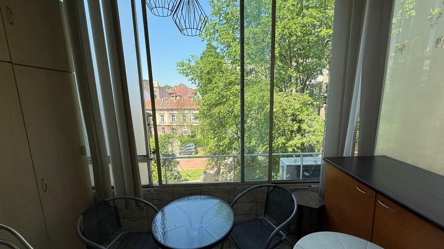 Apartament cu 2 camere decomandat, mobilat în P-ța Amzei