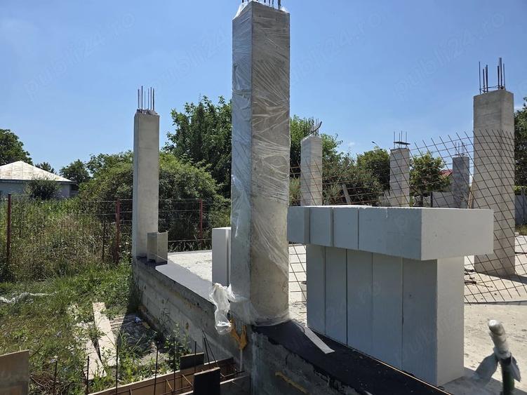 Casă cu Teren 7400 Mp în Văculești