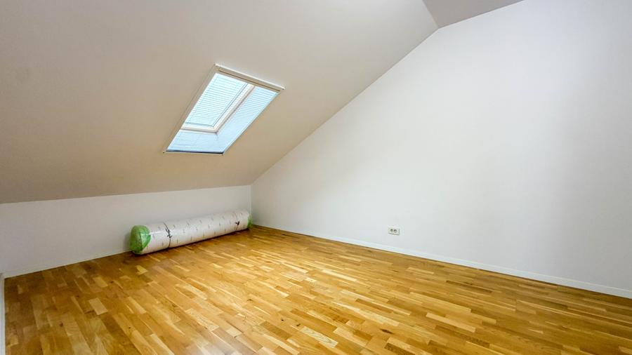Duplex cu 5 camere cu Canalizare în Pipera