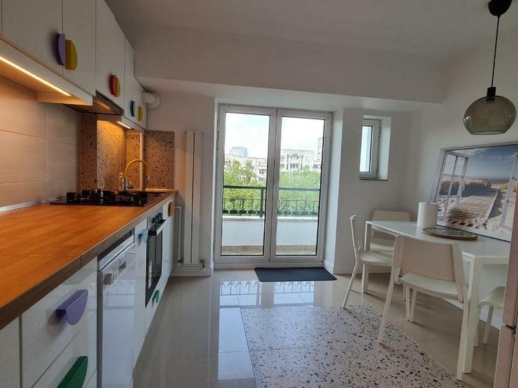 Apartament cu 2 camere decomandat, mobilat în Unirii