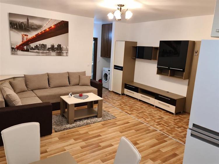 Apartament cu 2 camere semidecomandat, mobilat în Exterior Sud — fotografia 1