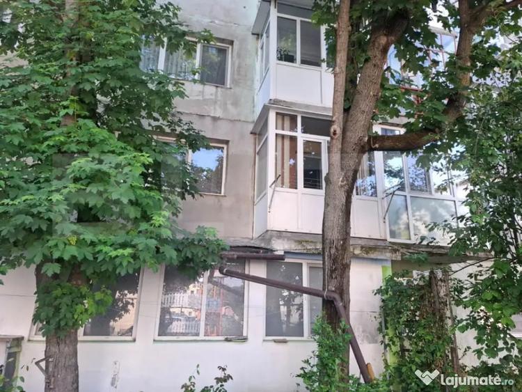 Apartament de vanzare, 40 mp, etaj 1, zona superba si linis - 9