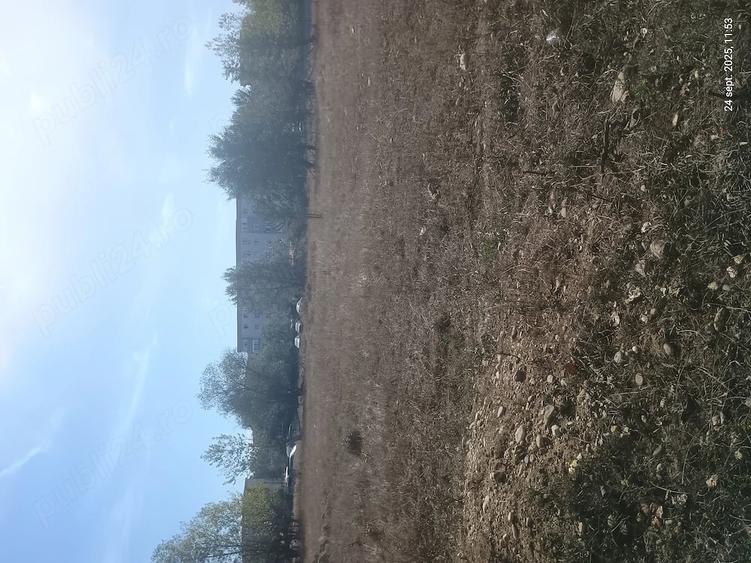 Teren de 12436 mp, în Central