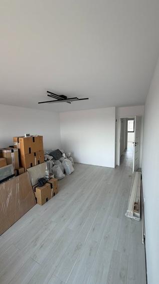 Apartament cu 3 camere decomandat în Măgurele