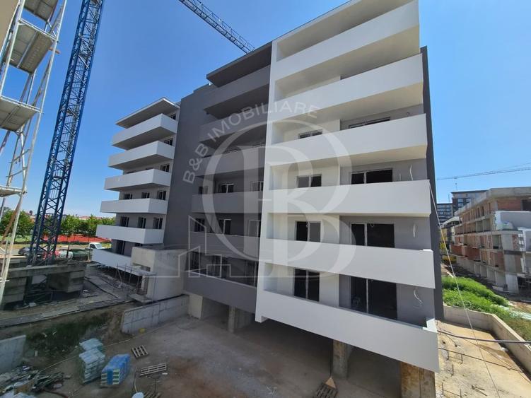 Apartament cu 3 camere decomandat în Theodor Pallady