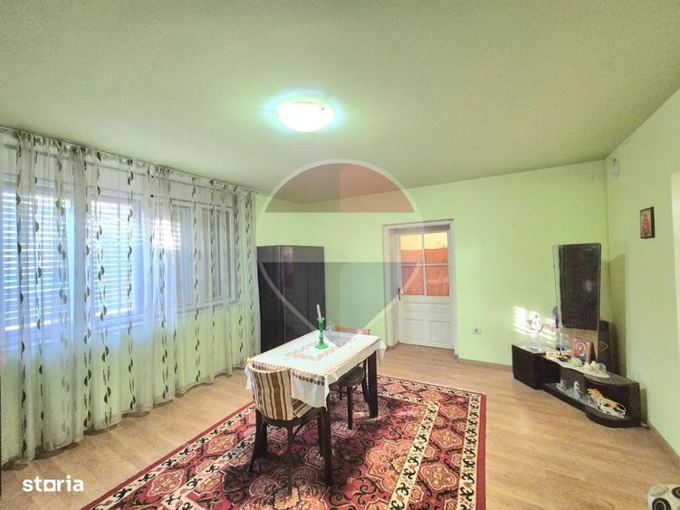 Casă cu 4 camere în Livada