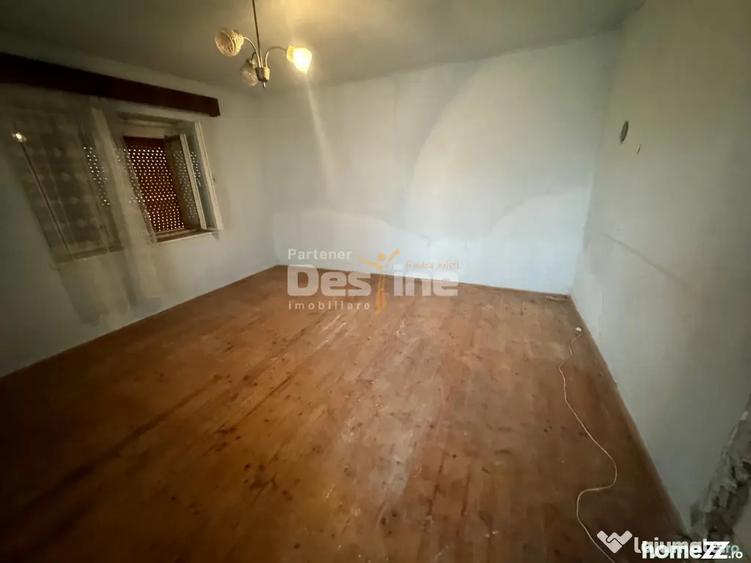 Casă cu 2 camere cu Canalizare în Uroi
