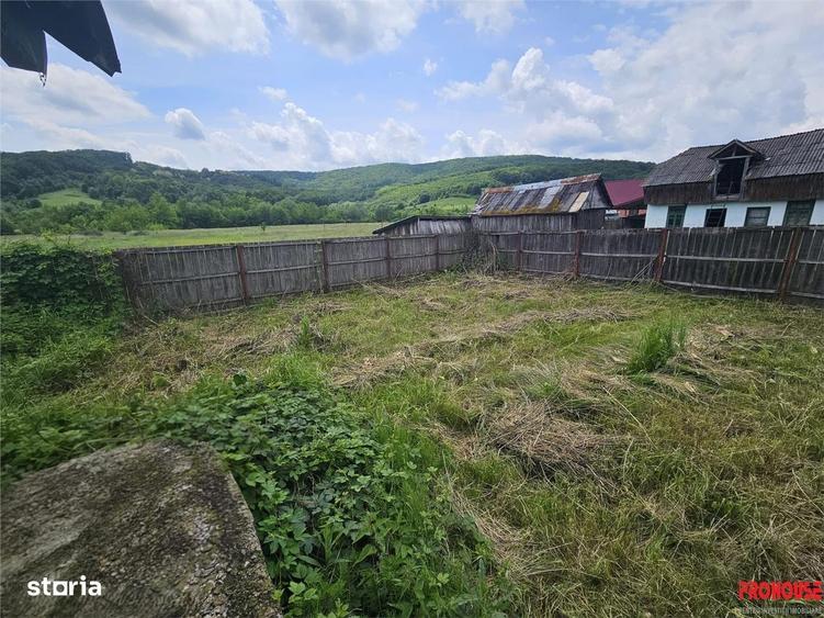 Casă cu 2 camere cu Teren 300 Mp în Luncani