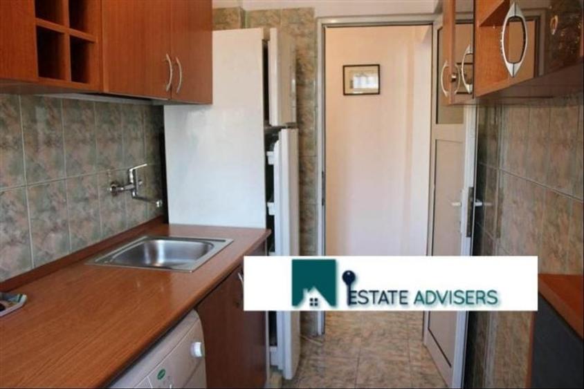 Apartament cu 2 camere semidecomandat, mobilat în Romană