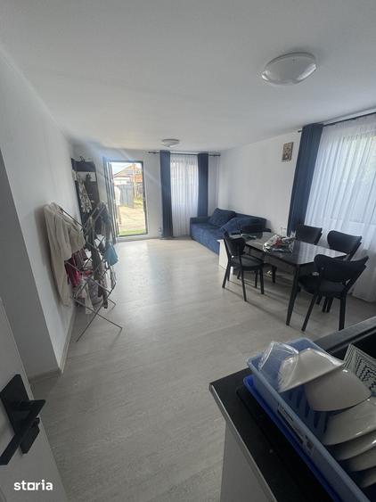 Casă cu 3 camere cu Teren 320 Mp în Căpățânești