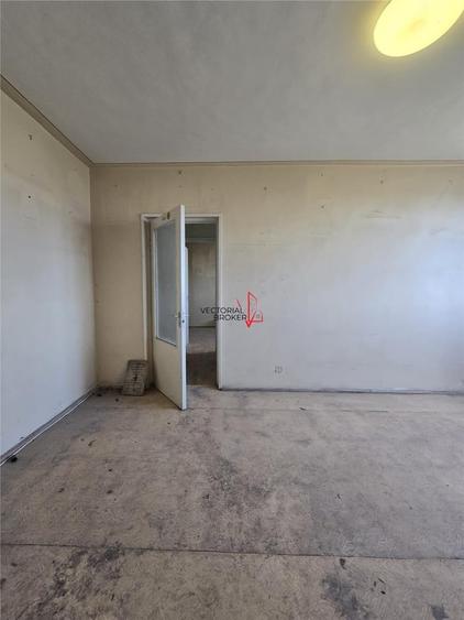 Apartament cu 2 camere semidecomandat în Colentina