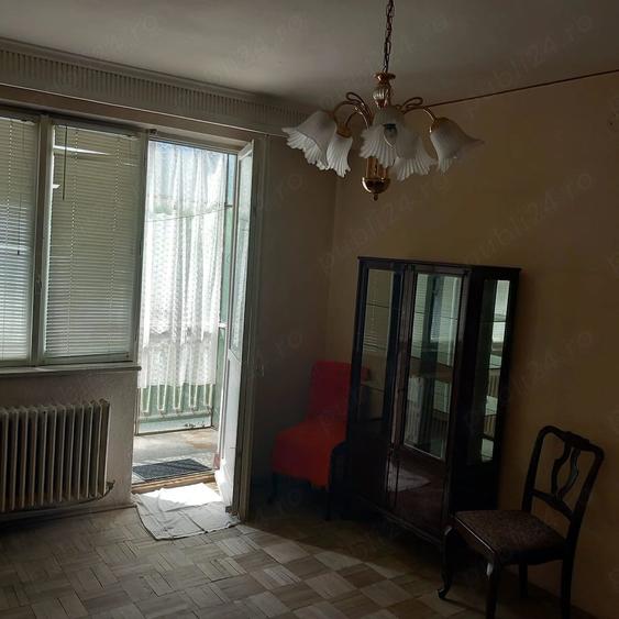 Apartament cu 2 camere decomandat în Ceair