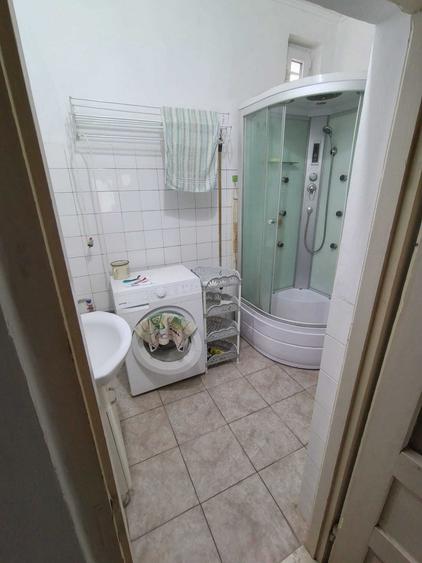 Casă cu 3 camere decomandat în Dealuri Oradea
