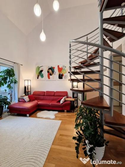Apartament cu 4 camere decomandat în Central